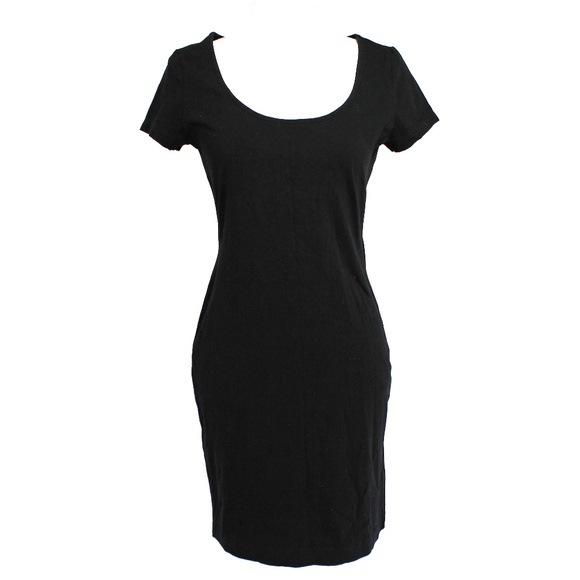 H&M Dresses & Skirts - H&M LBC T-shirt Dress Fitted & Stretchy M